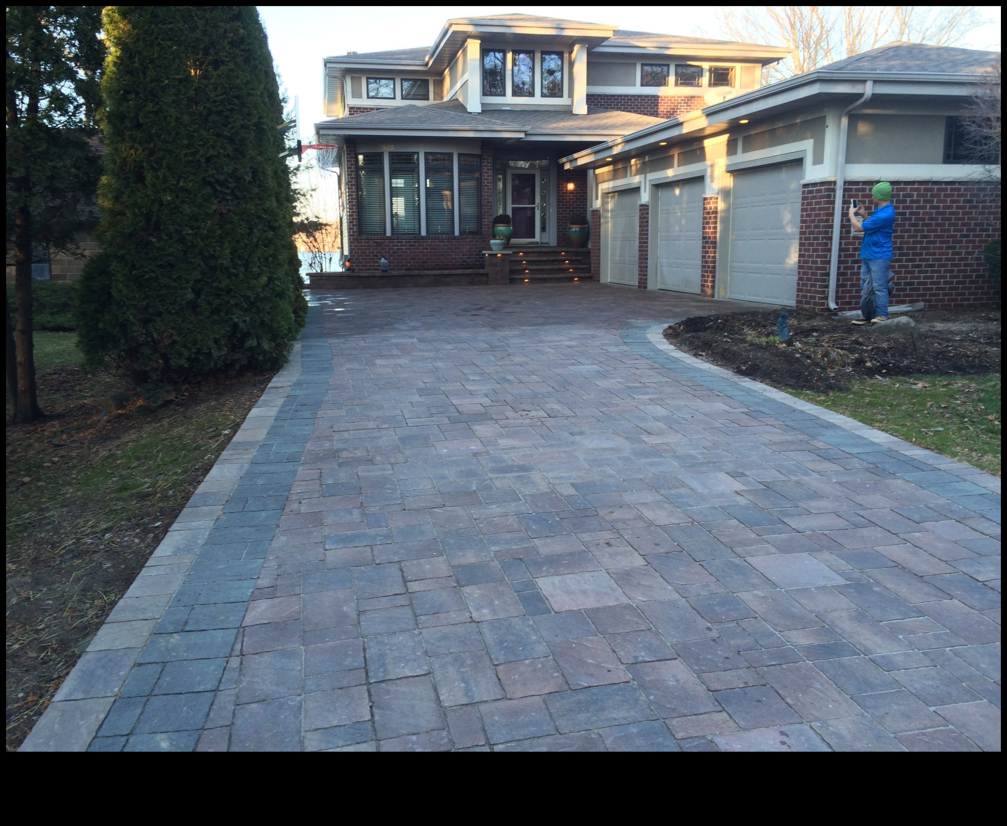 Pavement Prowess: Street Style Statements for the Bold and Brave