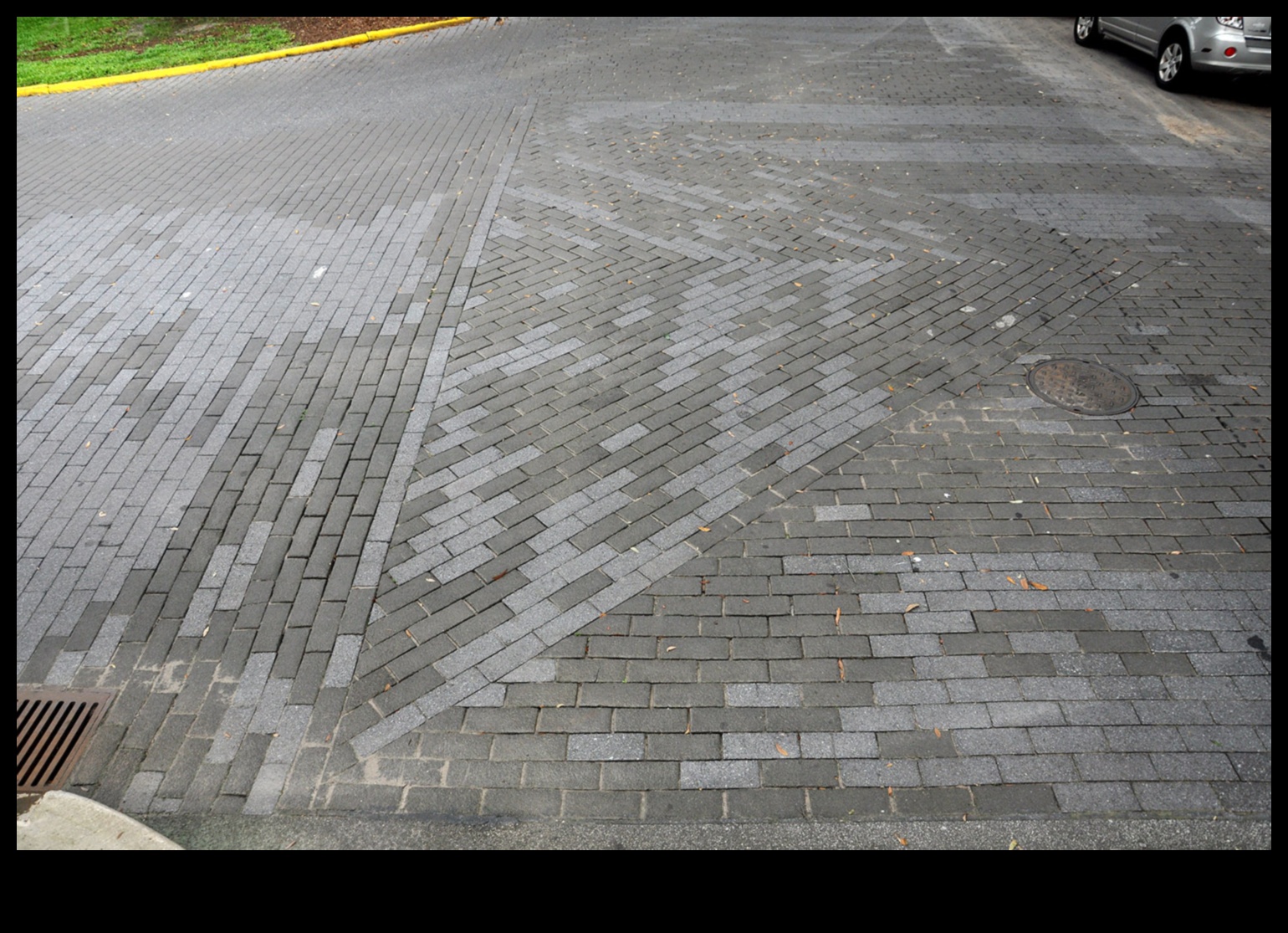 Pavement Prowess: Street Style Statements for the Bold and Brave