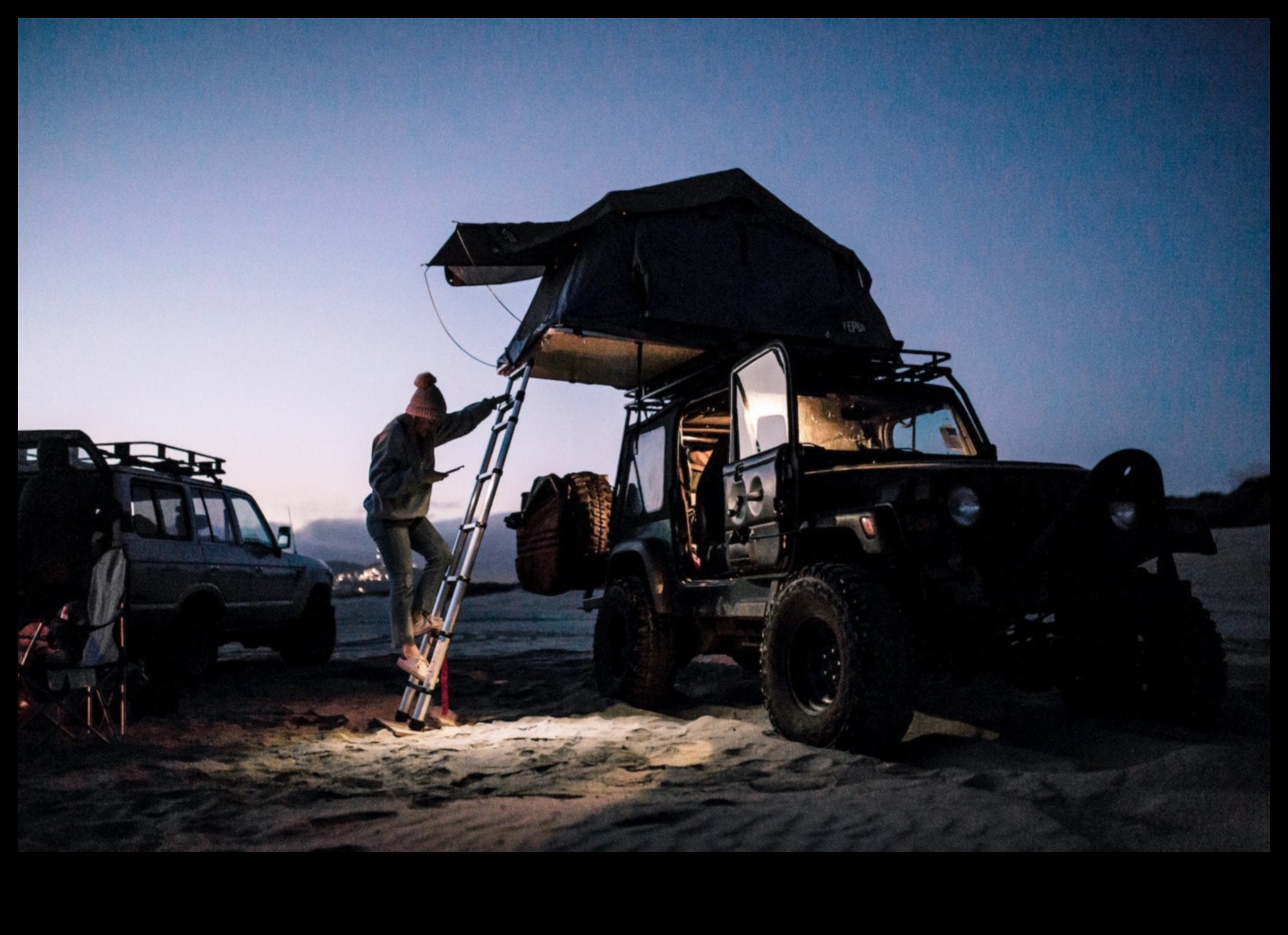 The Road Less Traveled Off-Roading with Adventurous Vehicles Εξερευνήστε την έρημο με στυλ με αυτά τα στιβαρά και ικανά οχήματα. 4 The Road Less Traveled: Off-Roading με περιπετειώδη οχήματα