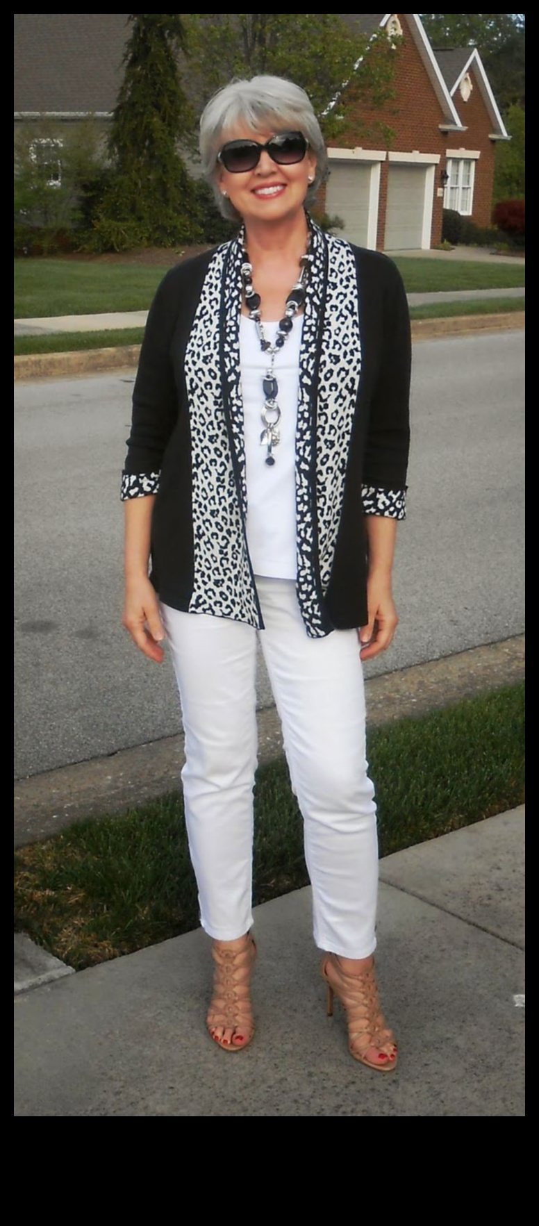 Γοητεία χωρίς κόπο: Casual Chic ντυσίματα για μια κομψή μέρα