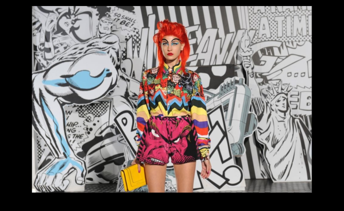 Από τους δρόμους στην πασαρέλα Πώς η καλλιτεχνία του δρόμου επηρεάζει τη μόδα 4 Street Artistry: Graffiti and Graphics in Fashion