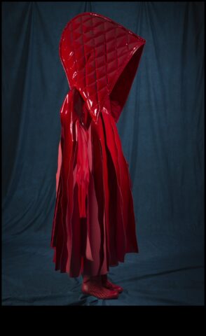 Εμβληματικά σύνολα ρούχα διασημοτήτων που έγραψαν ιστορία της μόδας